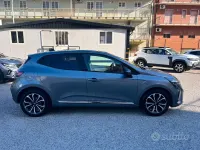 Usata Renault Clio V Techno 91 CV (66 kW) 2025 Grigio Berlina