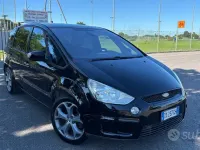 Usata Ford S-MAX Titanium 140 CV (102 kW) 2009 Nero Monovolume