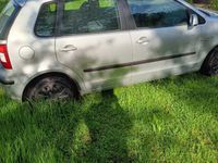 Usata VW Polo 54 CV (39 kW) 2003 Grigio Berlina
