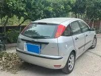 Usata Ford Focus 100 CV (73 kW) 2004 Grigio Berlina