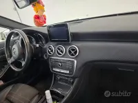 Usata Mercedes A180 114 CV (83 kW) 2016 Bianco Utilitaria