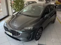 Usata Ford Fiesta Titanium 75 CV (55 kW) 2022 Grigio Utilitaria