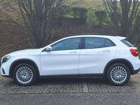 Usata Mercedes GLA200 136 CV (100 kW) 2019 Bianco SUV