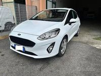 Usata Ford Fiesta 75 CV (55 kW) 2017 Bianco Utilitaria