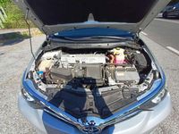 Begagnad Toyota Auris Hybrid Active 99 HK (72 kW) 2017 Grå Kombi