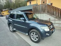 Usata Mitsubishi Pajero Instyle 160 CV (117 kW) 2007 Grigio SUV
