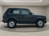 Usata Lada niva 83 CV (61 kW) 2018 Bianco SUV