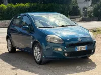 Usado Fiat Punto Lounge 75 CV (55 kW) 2013 Verde Utilitario