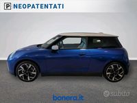 Usata Mini Cooper Favoured 135 kW (184 CV) 2024 Blu/azzurro Utilitaria