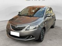 Usata Lancia Ypsilon Gold 69 CV (50 kW) 2023 Grigio Utilitaria