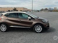 Usata Renault Captur 90 CV (66 kW) 2014 Marrone SUV
