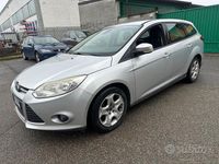 Begagnad Ford Focus Titanium 115 HK (84 kW) 2014 Grå Kombi