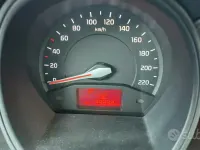 Usata Kia Rio 85 CV (62 kW) 2013 Bianco Berlina
