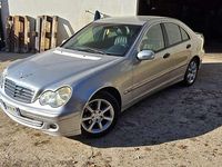 Usata Mercedes C200 Classic 122 CV (89 kW) 2005 Argento Berlina