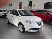 Usata Lancia Ypsilon 69 CV (50 kW) 2012 Bianco Utilitaria