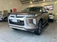 Usata Mitsubishi L200 150 CV (110 kW) 2021 Bronze Pick-up