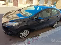 Usata Ford Fiesta 71 CV (52 kW) 2011 Nero Berlina