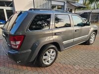 Usata Jeep Grand Cherokee Overland 218 CV (160 kW) 2006 Grigio SUV