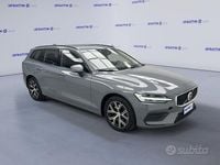 Usata Volvo V60 197 CV (144 kW) 2023 Gray Station wagon