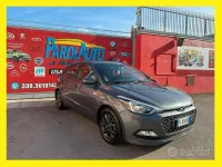 Usata Hyundai i20 73 CV (53 kW) 2017 Grigio Berlina