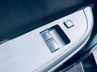 Usata Mitsubishi L200 150 CV (110 kW) 2022 Bianco Pick-up