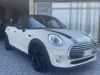 Usata Mini Cooper D 116 CV (85 kW) 2016 Beige Utilitaria