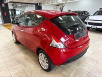 Usata Lancia Ypsilon Gold 95 CV (69 kW) 2012 Rosso Utilitaria