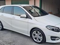 Usata Mercedes B180 Business 109 CV (80 kW) 2016 Bianco Monovolume