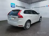 Usata Volvo XC60 Business Edition 190 CV (139 kW) 2016 Bianco SUV
