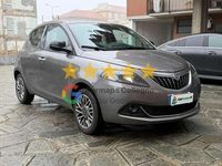 Usata Lancia Ypsilon Gold 69 CV (50 kW) 2022 Grigio Utilitaria