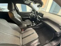 Usata Peugeot 2008 GT 130 CV (95 kW) 2023 Nero SUV