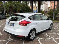 Usata Ford Focus 95 CV (69 kW) 2016 Bianco Berlina
