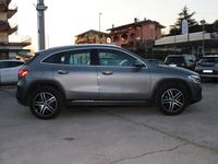 Usata Mercedes GLA250 160 CV (117 kW) 2022 Argento SUV