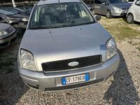 Usata Ford Fusion Zetec 79 CV (58 kW) 2003 Argento Utilitaria