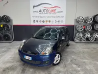 Usata Ford Fiesta 75 CV (55 kW) 2007 Grigio Utilitaria