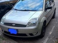 Gebraucht Ford Fiesta 75 PS (55 kW) 2003 Grau Kleinwagen