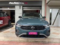 Usata VW T-Roc Life 116 CV (85 kW) 2022 Blu SUV