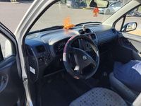 Usata Opel Agila 68 CV (50 kW) 2003 Argento Monovolume