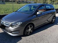 Usata Mercedes B200 136 CV (100 kW) 2016 Grigio Utilitaria