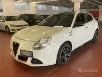 Usata Alfa Romeo Giulietta Quadrifoglio 170 CV (125 kW) 2013 Bianco Utilitaria