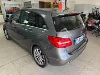 Usata Mercedes B180 Premium 109 CV (80 kW) 2014 Grigio Utilitaria