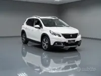 Usata Peugeot 2008 Allure 110 CV (80 kW) 2017 Bianco SUV