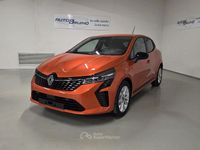 Nuova Renault Clio V 101 CV (74 kW) 2026 Arancione Berlina