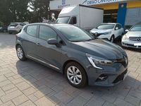 Usata Renault Clio V Life 101 CV (74 kW) 2020 Grigio platino Berlina