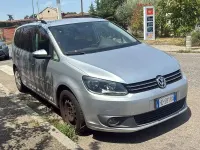 Usata VW Touran Comfortline 105 CV (77 kW) 2014 Argento Monovolume