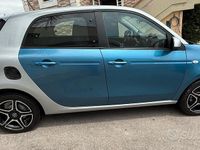 Usata Smart ForFour Electric Drive Passion 41 kW (56 CV) 2021 Blu Berlina