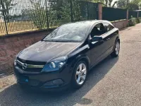 Usata Opel Astra GTC 101 CV (74 kW) 2009 Nero Berlina