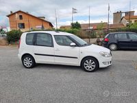 Usata Skoda Roomster Elegance 105 CV (77 kW) 2011 Bianco Monovolume