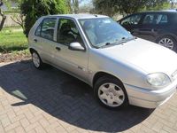 Usata Citroën Saxo 60 CV (44 kW) 2003 Argento Utilitaria