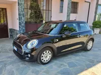 Usata Mini One D Business 95 CV (69 kW) 2015 Nero Utilitaria